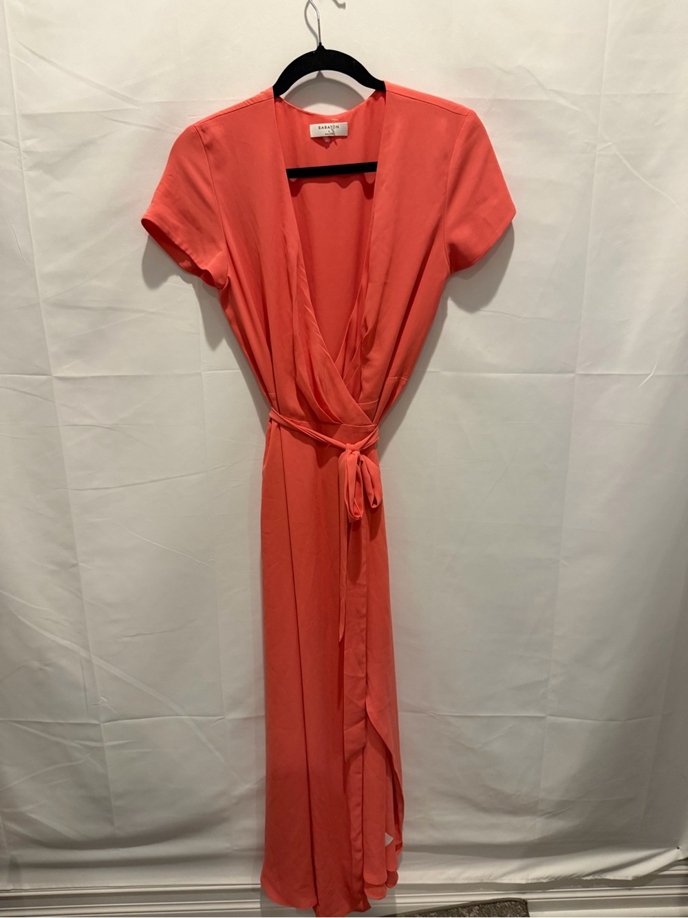 Babaton Aritzia Coral Scoop Neck wrap Dress size small.summer,beach,vacation